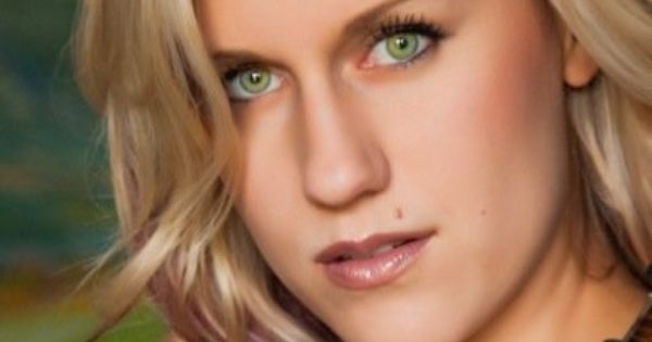 Reviews roundup – Tess of the Circles vs. American Young vs. Gabriel Sanchez