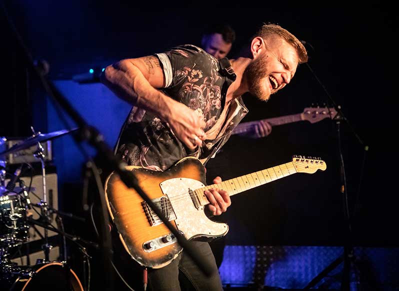 Ben Poole to release new double live album on 25&nbsp;Oct